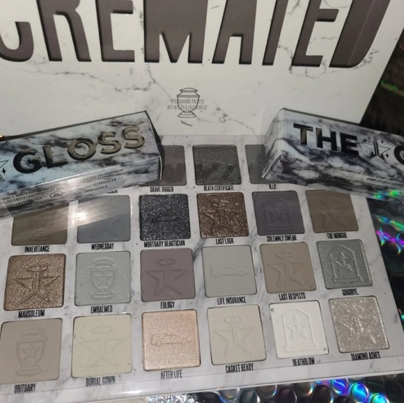 Jefree star make up bundle plus wig. - Picture 4 of 10